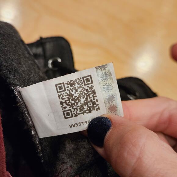 UGG Kesey Waterproof Leather Wool Combat Boots Womens 10 Black Utility Winter - Picture 15 of 16